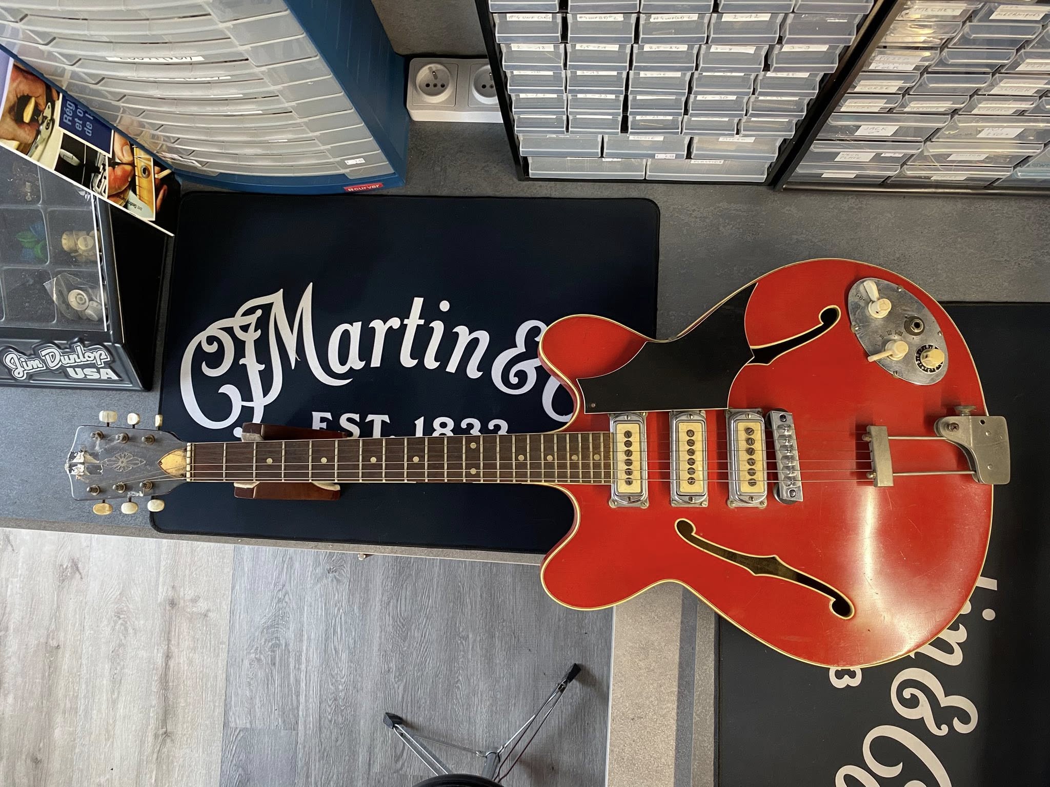 Restauration d'une Framus 5/116-54 New Sound de 1968