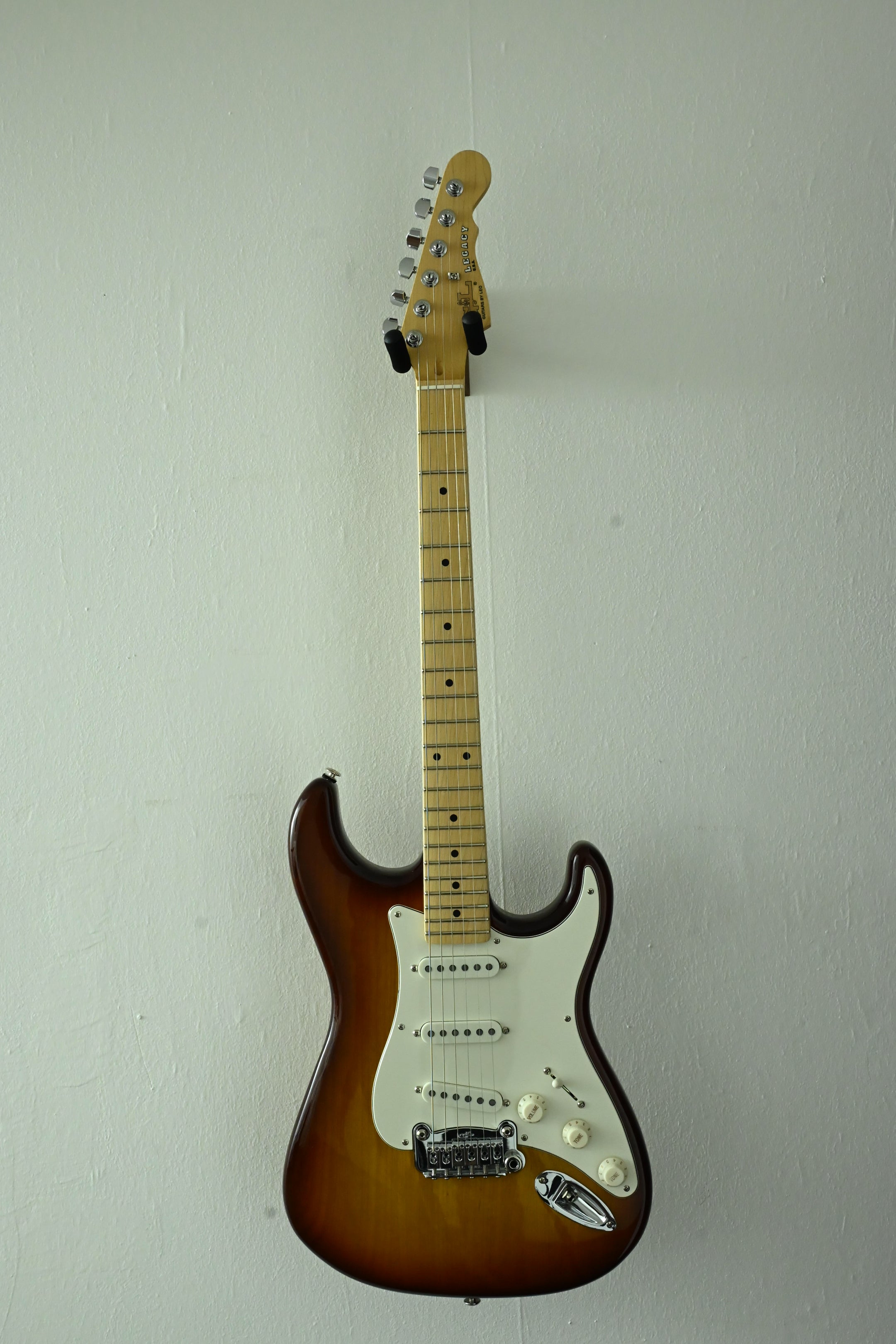 G&L Fullerton Deluxe Legacy Old School Tobacco