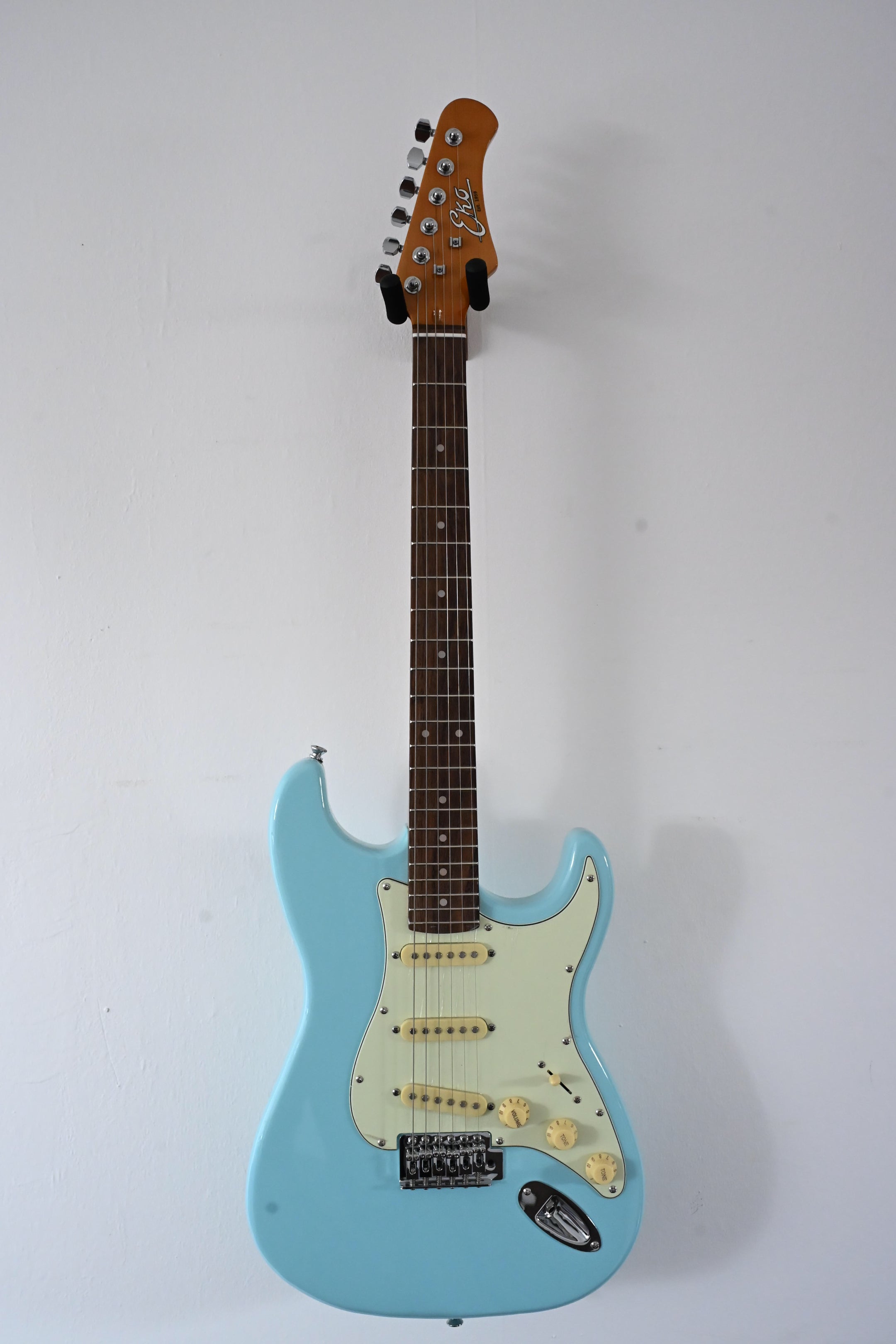 Guitare EKO ST300