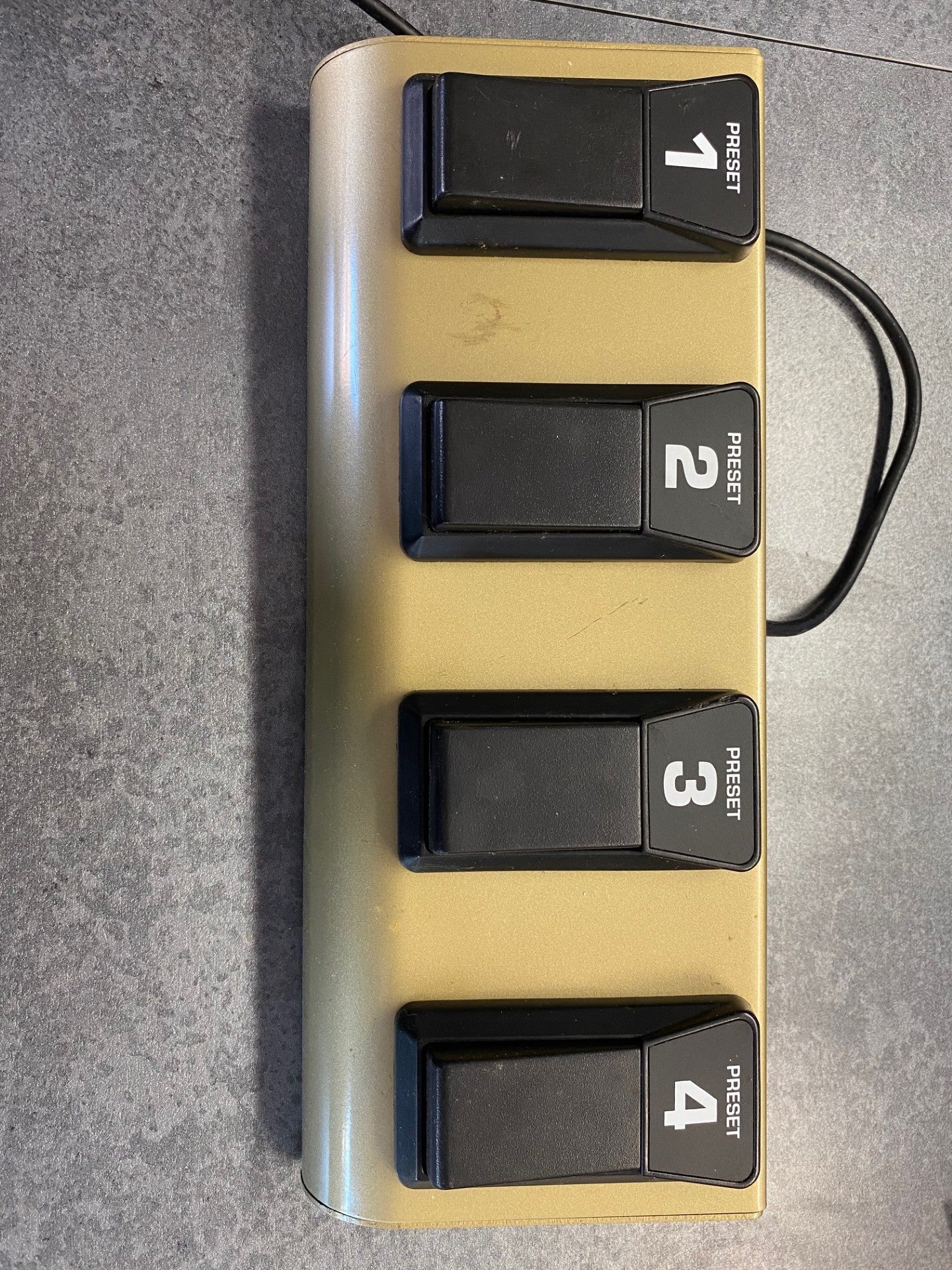 Behringer Foot switch 4 preset FS114