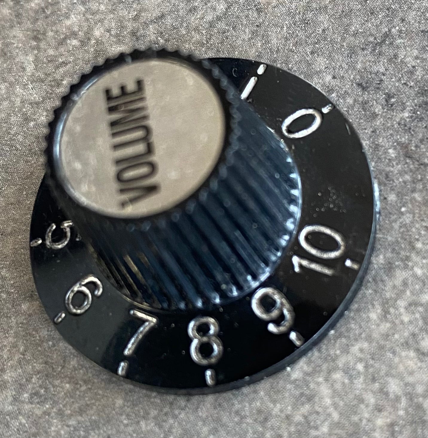 Bouton de potentiomètre vintage noir/alu "volume"