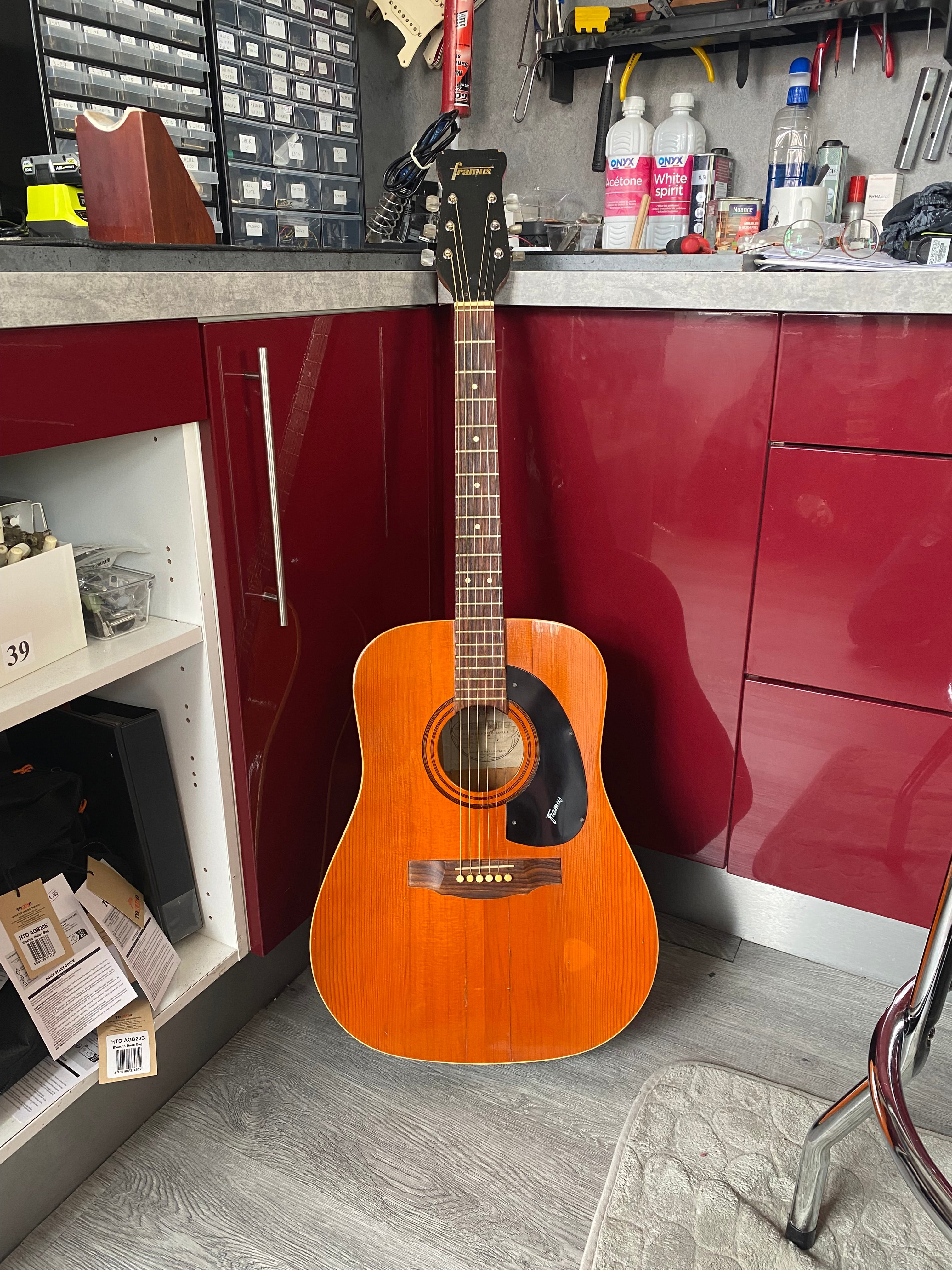 Guitare folk Framus 750
