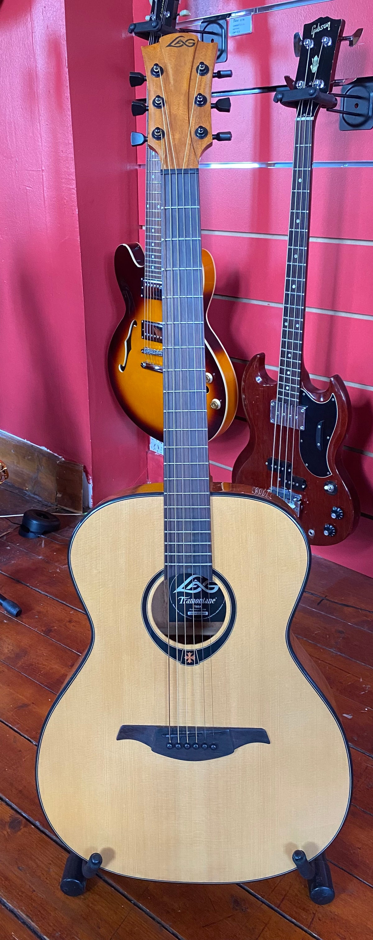 Guitare LÂG T66A