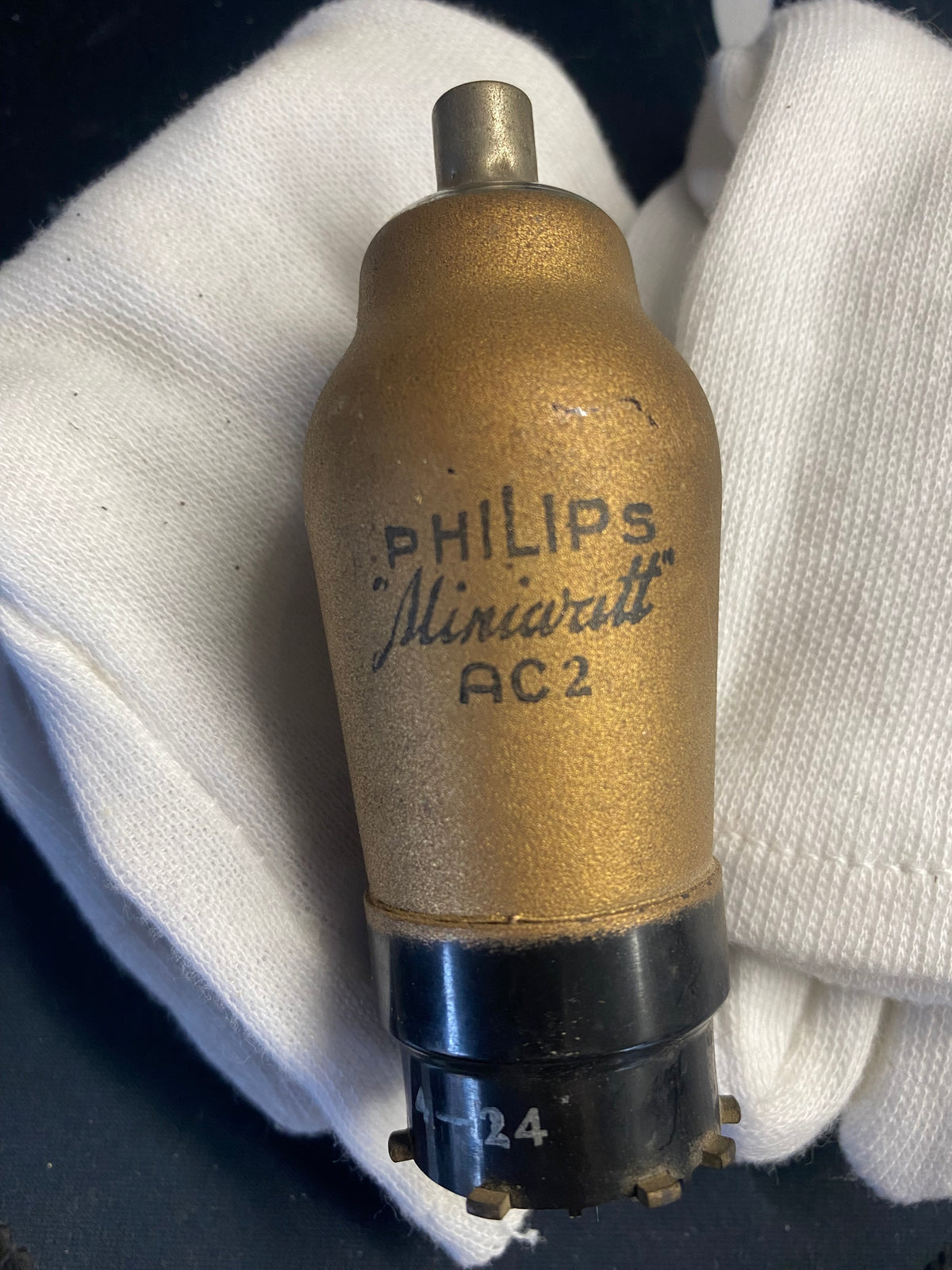 AC2 Miniwatt Philips