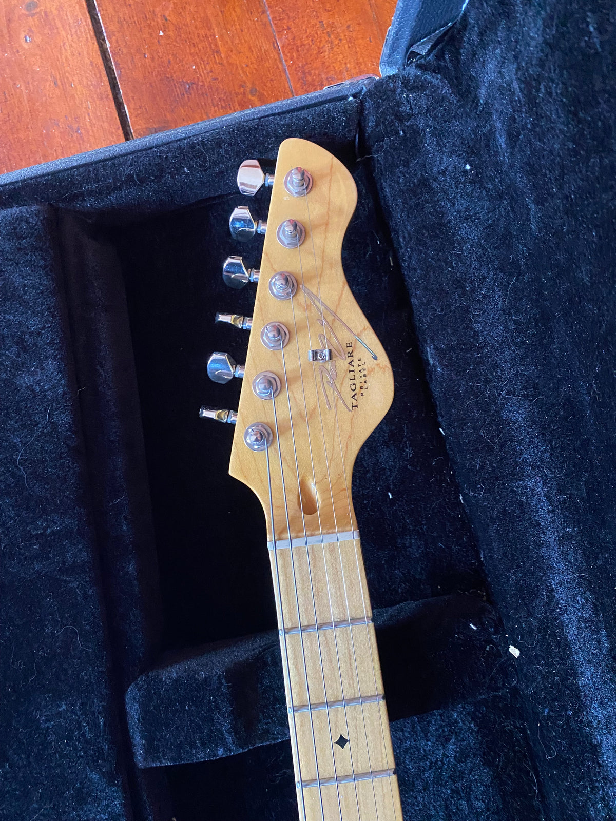 Guitare Dean Zelinsky Tagliare Private Label